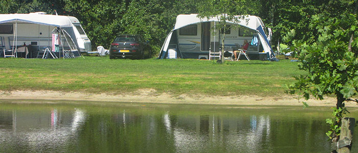 camping vijver